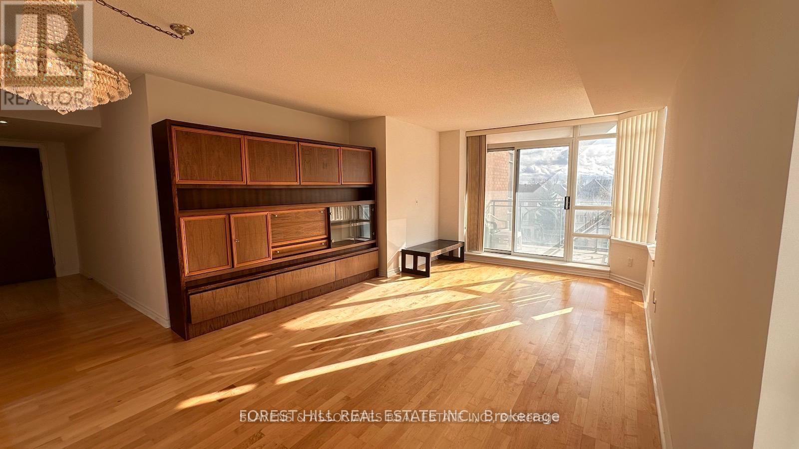 512 - 130 POND DRIVE Markham (Commerce Valley), ON L3T 7W5