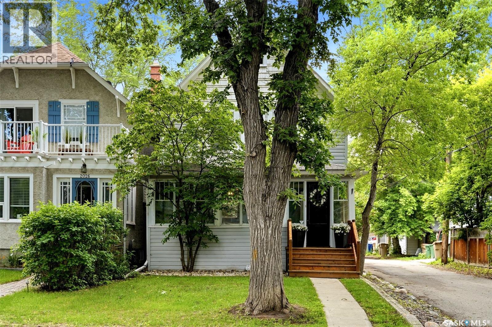 2022 Montague Street, Regina, Saskatchewan  S4T 3J7 - Photo 3 - SK040824