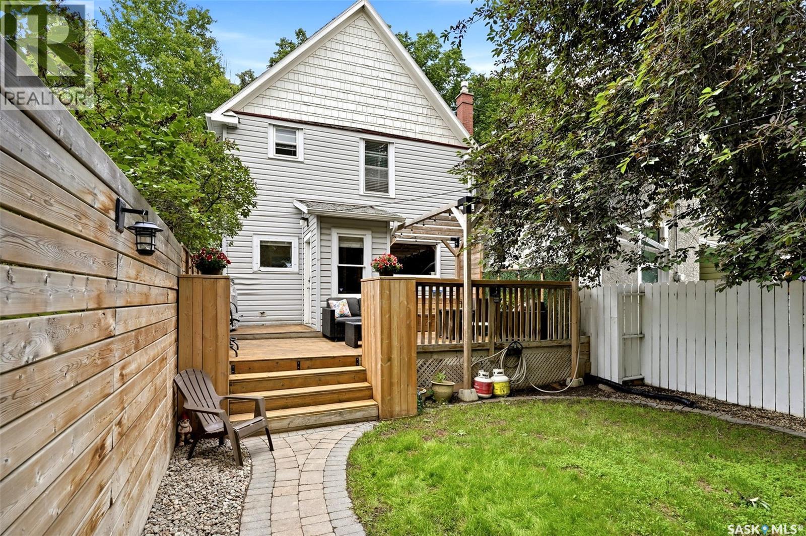 2022 Montague Street, Regina, Saskatchewan  S4T 3J7 - Photo 44 - SK040824
