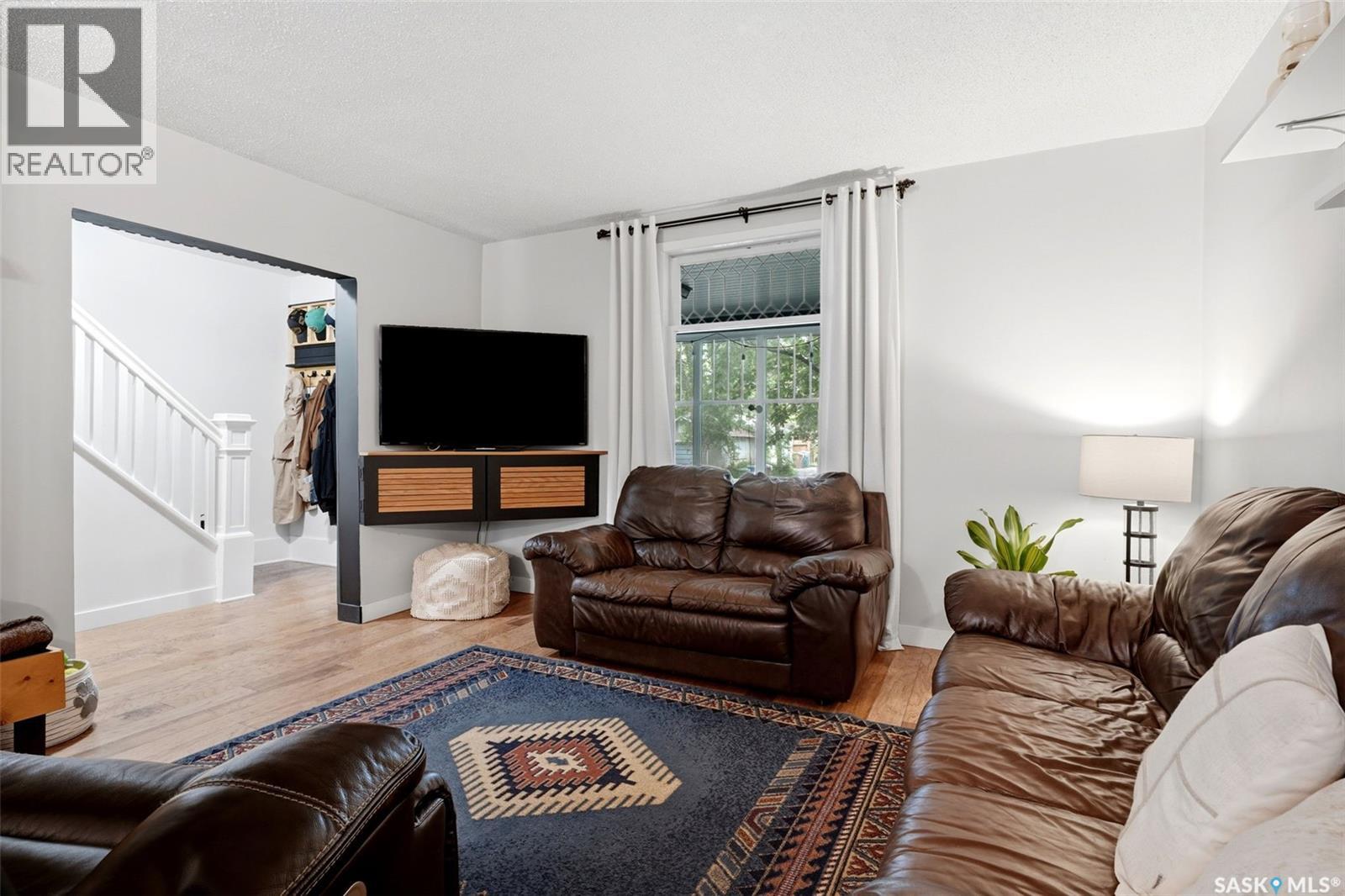 2022 Montague Street, Regina, Saskatchewan  S4T 3J7 - Photo 9 - SK040824