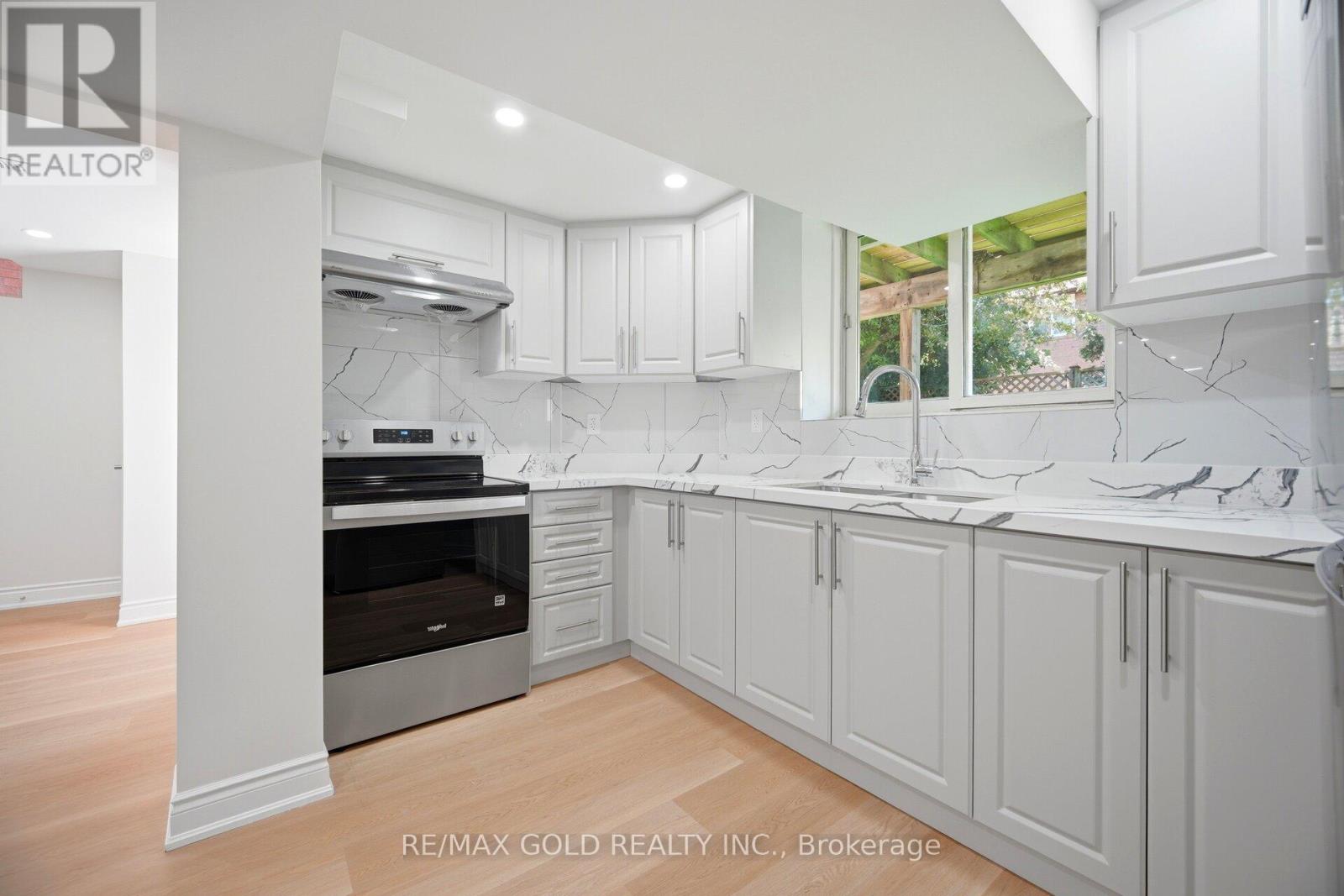 37 Lord Simcoe Drive, Brampton, Ontario  L6S 5H4 - Photo 41 - W13456918