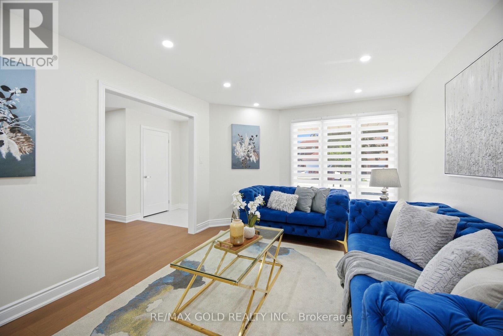 37 Lord Simcoe Drive, Brampton, Ontario  L6S 5H4 - Photo 8 - W13456918