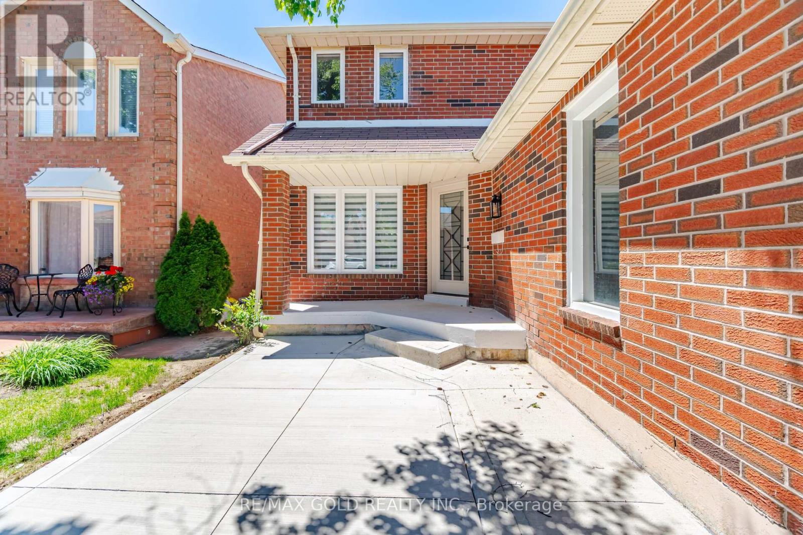 37 Lord Simcoe Drive, Brampton, Ontario  L6S 5H4 - Photo 4 - W13456918