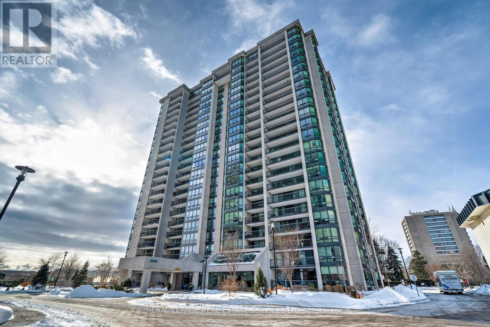1602 - 2180 Marine Drive, Oakville, Ontario  L6L 5V2 - Photo 1 - W13494706