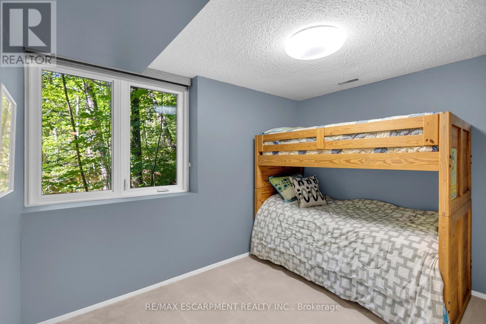 59 Park Road S, Grimsby, Ontario  L3M 4E7 - Photo 34 - X13494554