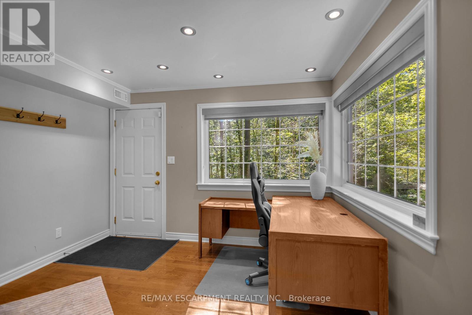 59 Park Road S, Grimsby, Ontario  L3M 4E7 - Photo 37 - X13494554