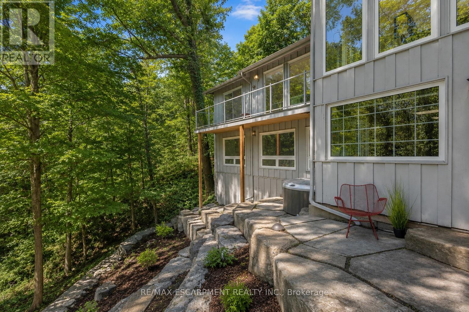 59 Park Road S, Grimsby, Ontario  L3M 4E7 - Photo 40 - X13494554