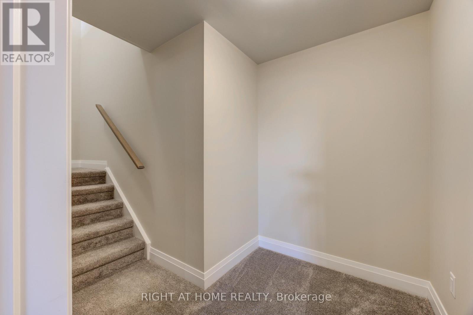 2043 Lockwood Crescent, Strathroy-Caradoc, Ontario  N0L 1W0 - Photo 33 - X13494570