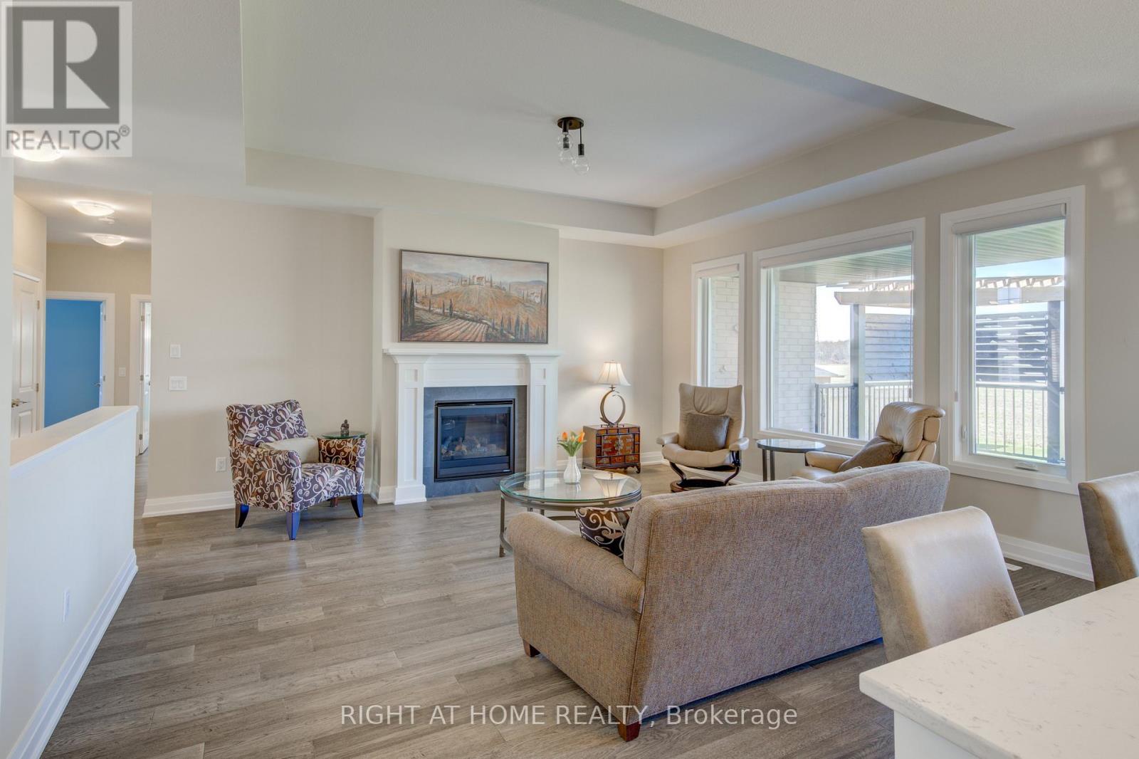 2043 Lockwood Crescent, Strathroy-Caradoc, Ontario  N0L 1W0 - Photo 8 - X13494570