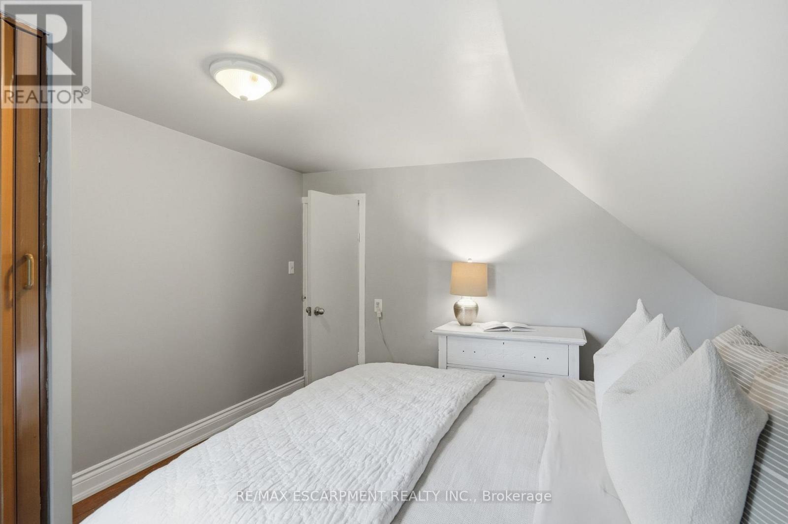 55 East 32nd Street, Hamilton, Ontario  L8V 3R7 - Photo 28 - X13494636
