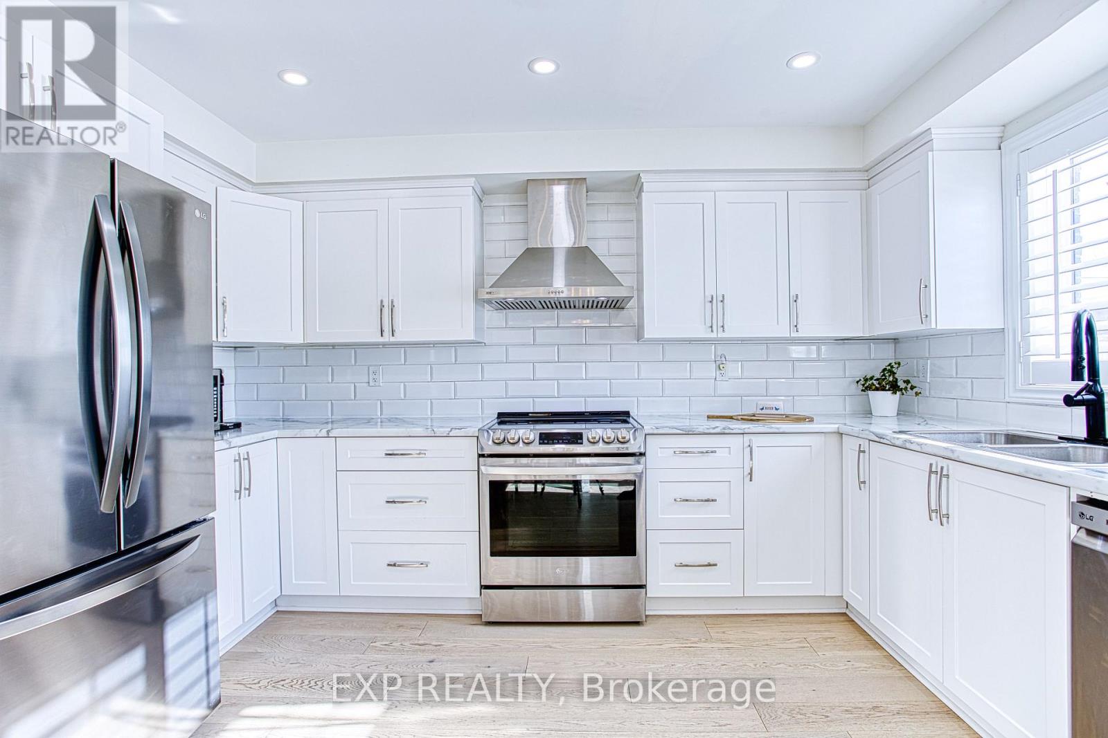 32 Hudson Drive, Haldimand, Ontario  N0A 1E0 - Photo 3 - X13494704