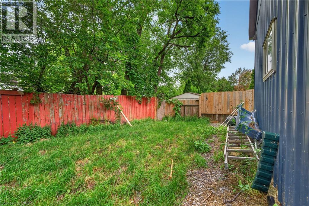452 East 38th Street, Hamilton, Ontario  L8V 4G8 - Photo 10 - 40843348