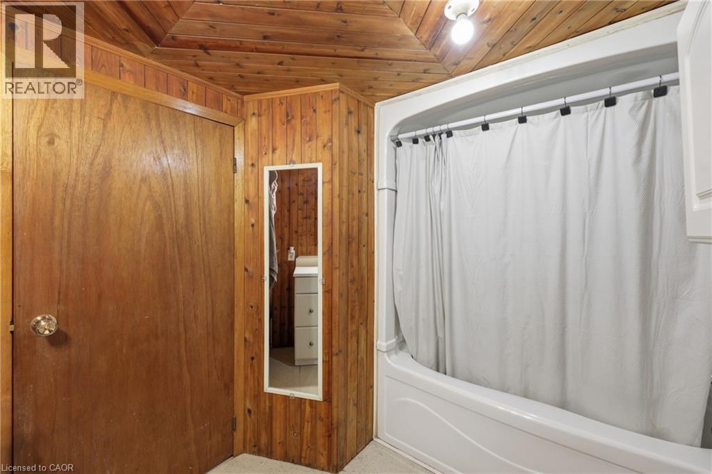 8404 Chippewa Road, Mount Hope, Ontario  L0R 1W0 - Photo 13 - 40843036
