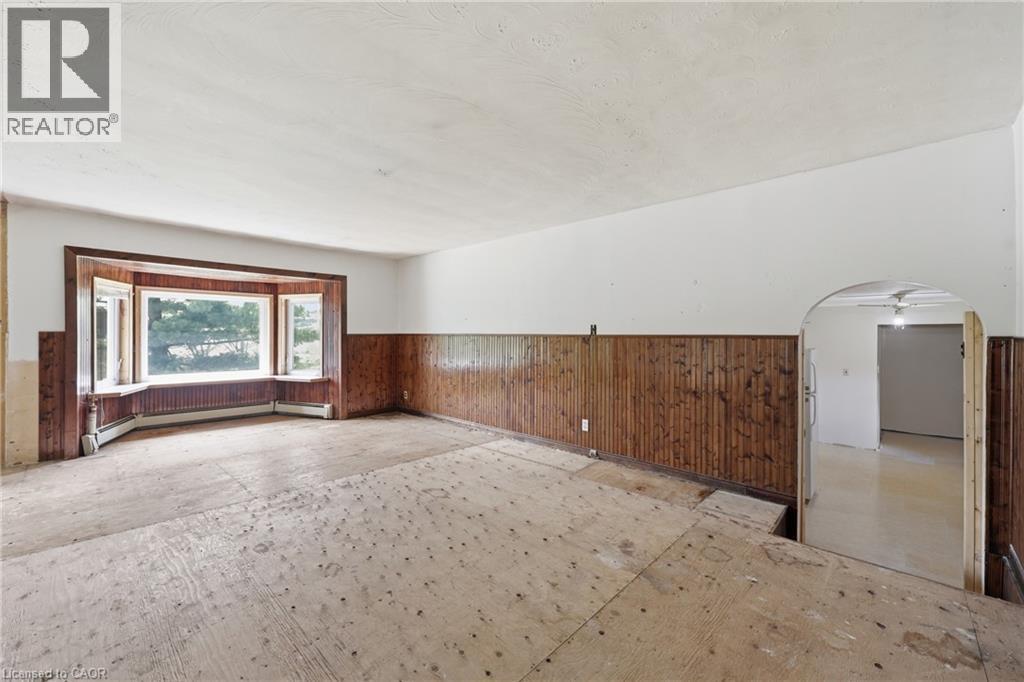 8404 Chippewa Road, Mount Hope, Ontario  L0R 1W0 - Photo 18 - 40843036