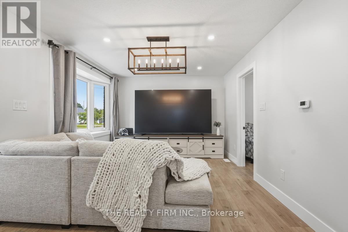85 Stevenson Avenue, London East, Ontario  N5W 1Y6 - Photo 6 - X13494796