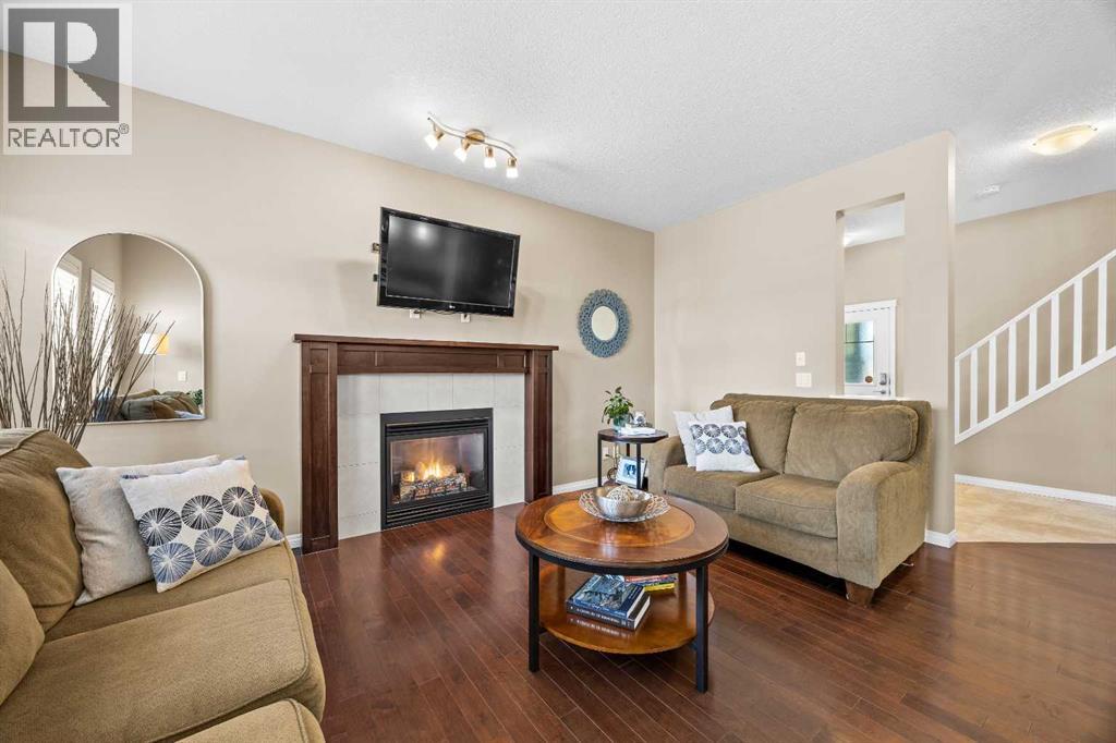 211 Mountainview Drive, Okotoks, Alberta  T1S 0L6 - Photo 7 - A2300345