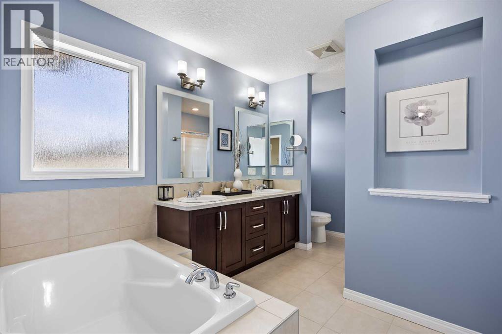 211 Mountainview Drive, Okotoks, Alberta  T1S 0L6 - Photo 20 - A2300345
