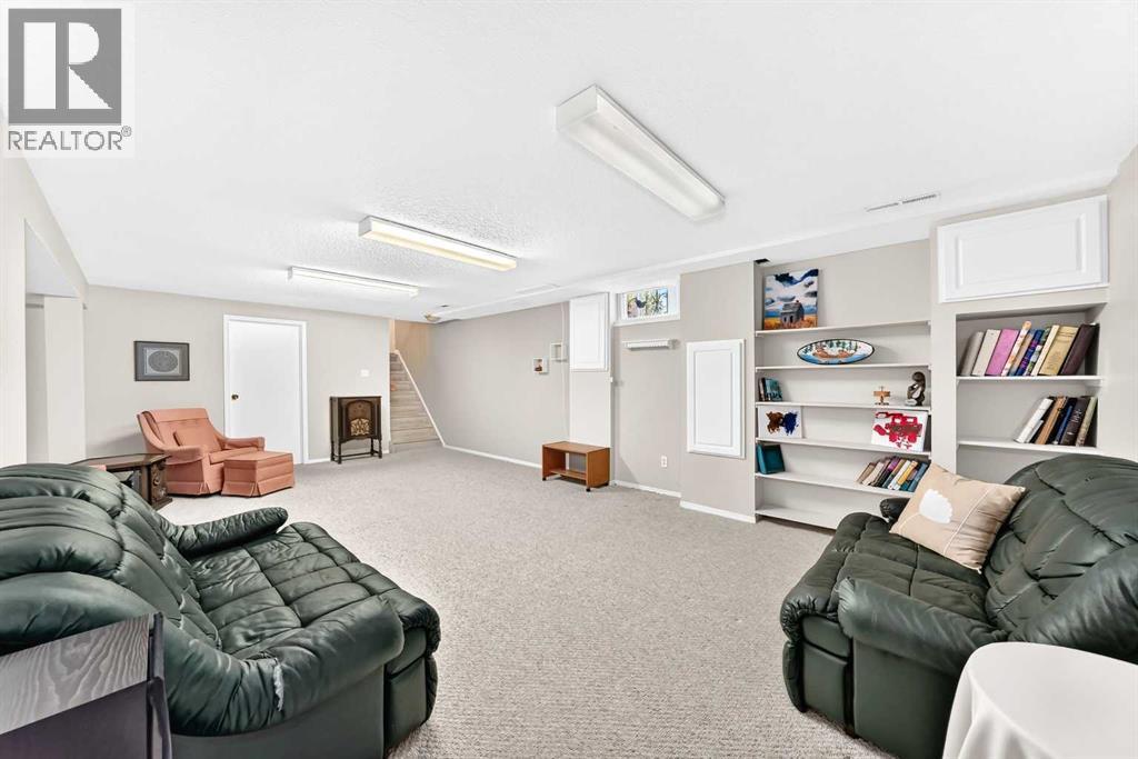 10435 Mapleridge Crescent Se, Calgary, Alberta  T2J 1Y8 - Photo 32 - A2322834