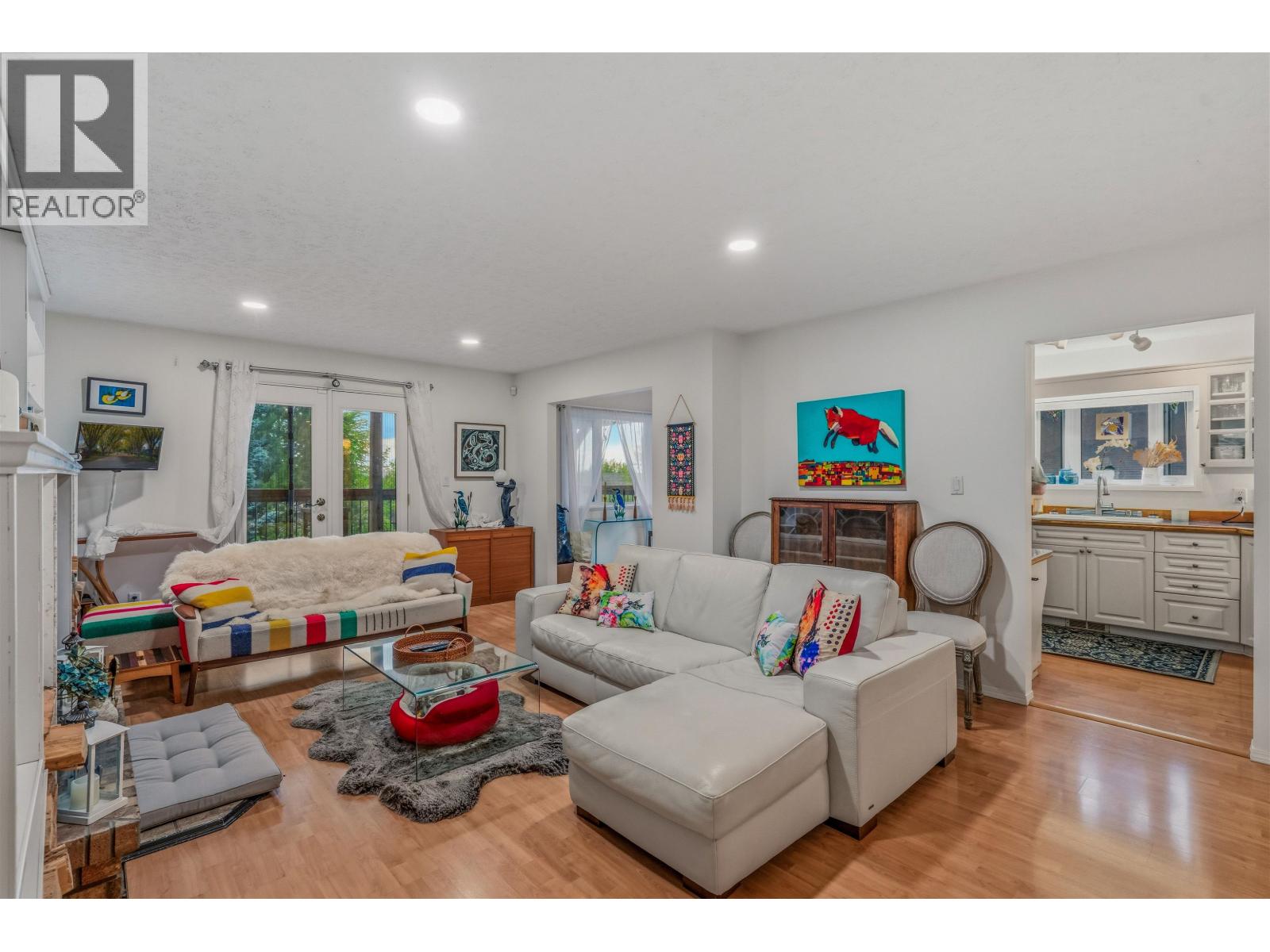 2814 CALHOUN CRESCENT