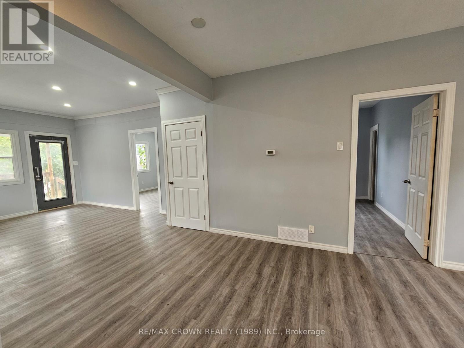 28 Lakeshore Drive, North Bay, Ontario  P1A 2A2 - Photo 7 - X13494786