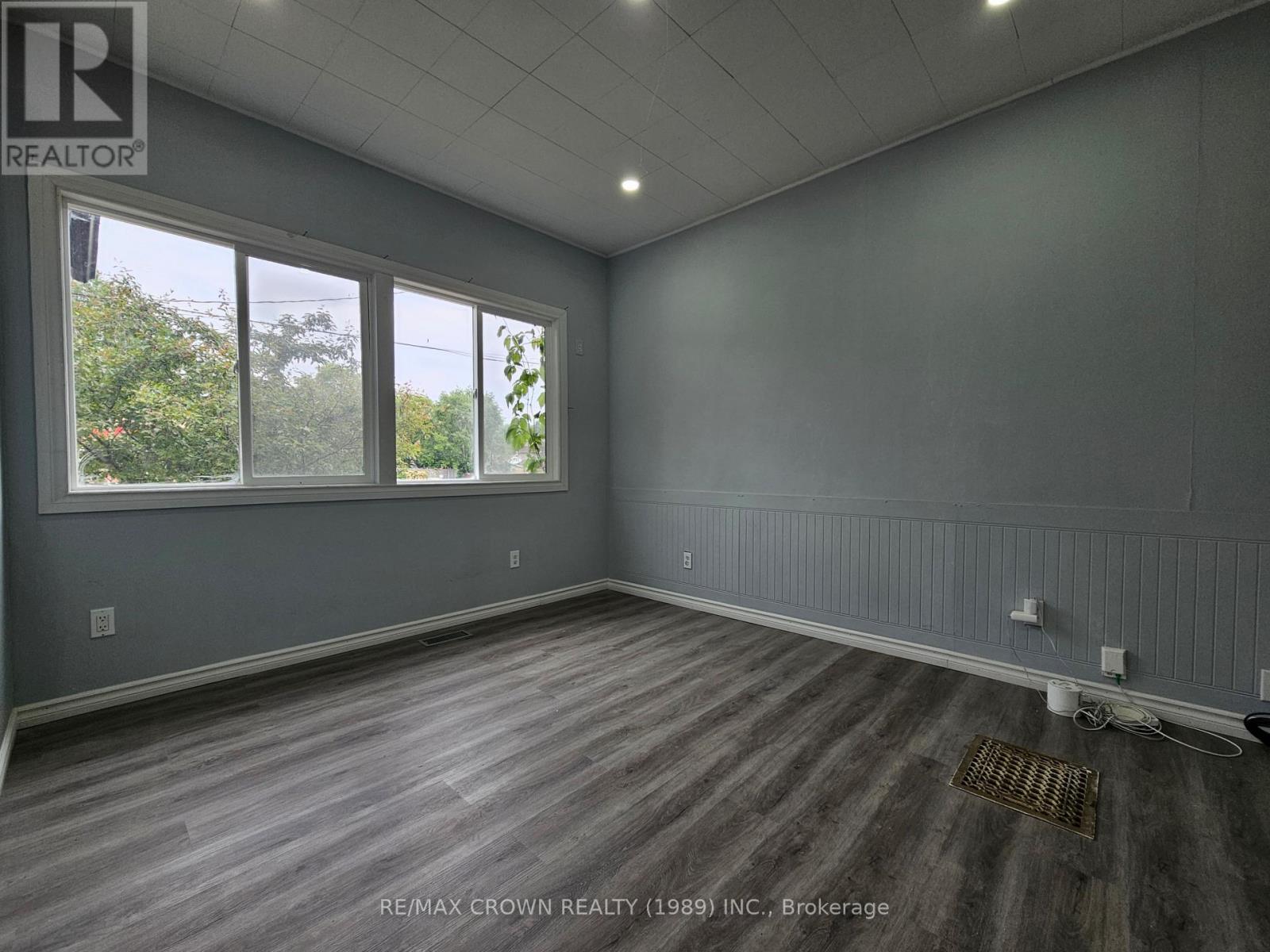 28 Lakeshore Drive, North Bay, Ontario  P1A 2A2 - Photo 9 - X13494786