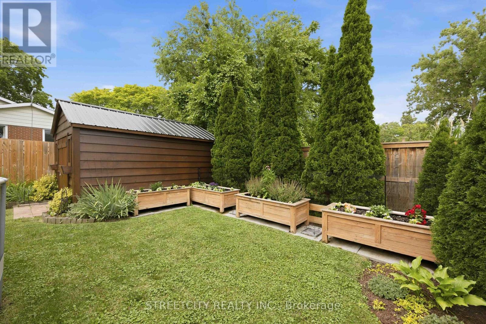 862 Montrose Street, Sarnia, Ontario  N7T 5B7 - Photo 40 - X13494622