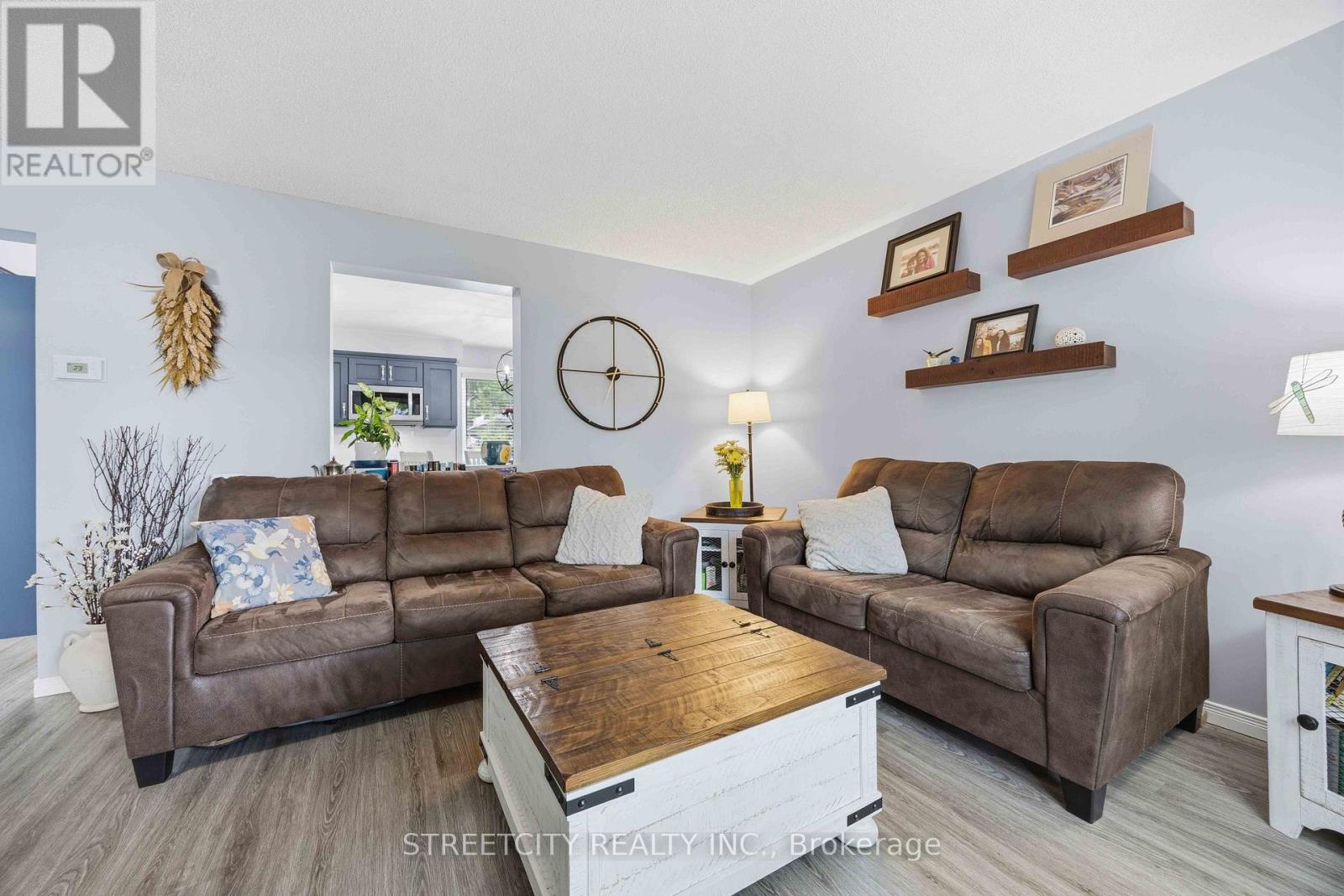 862 Montrose Street, Sarnia, Ontario  N7T 5B7 - Photo 9 - X13494622