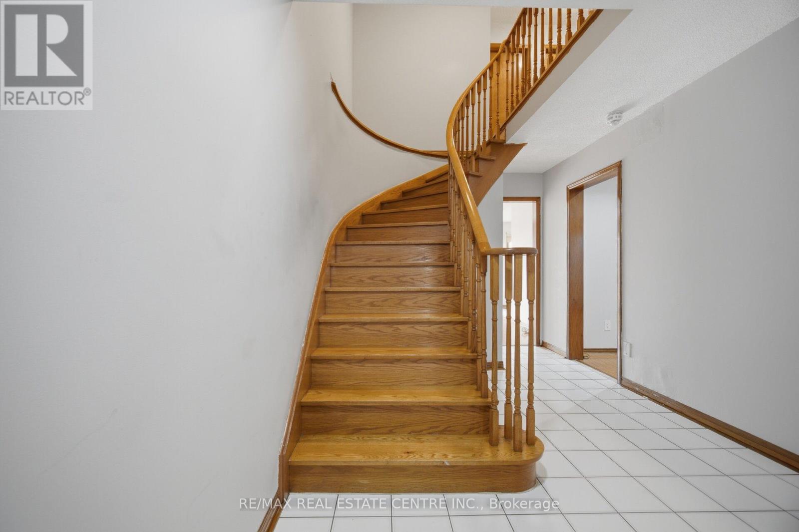 12 Woodsend Run, Brampton, Ontario  L6Y 4G8 - Photo 30 - W13488428