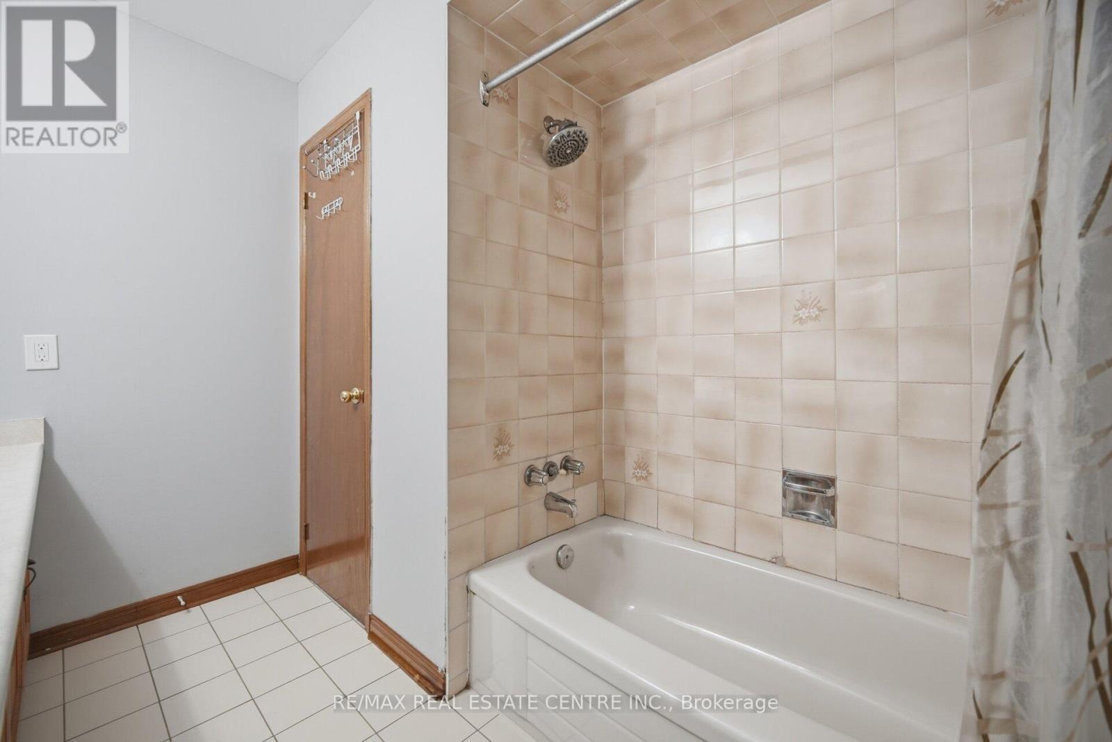 12 Woodsend Run, Brampton, Ontario  L6Y 4G8 - Photo 44 - W13488428
