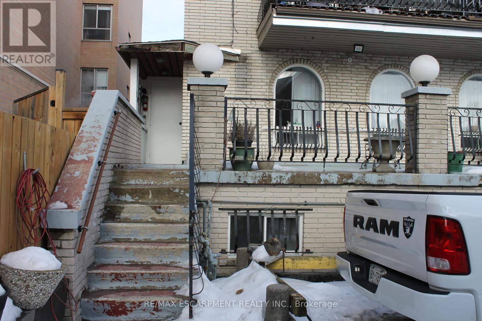 2328 King Street, Hamilton, Ontario  L8K 1X4 - Photo 13 - X12799920