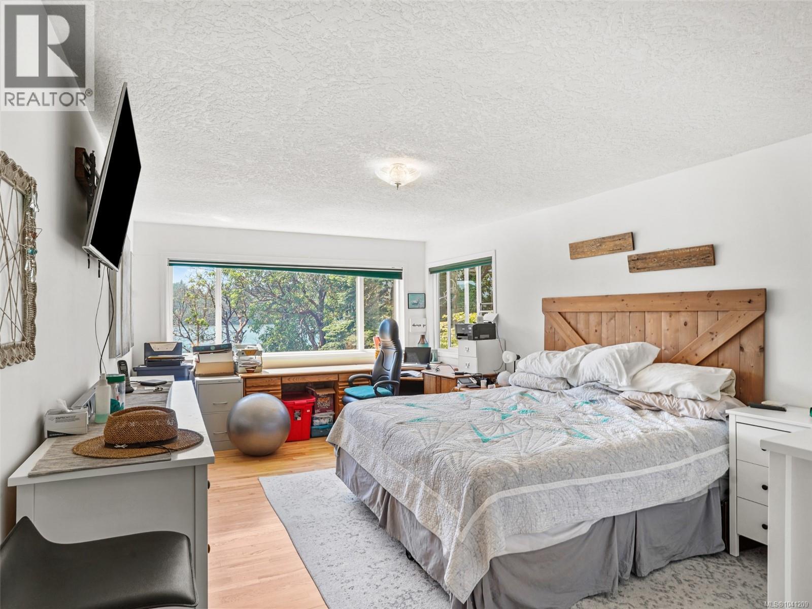 549 View Royal Ave, View Royal, British Columbia  V9B 1B9 - Photo 10 - 1041209