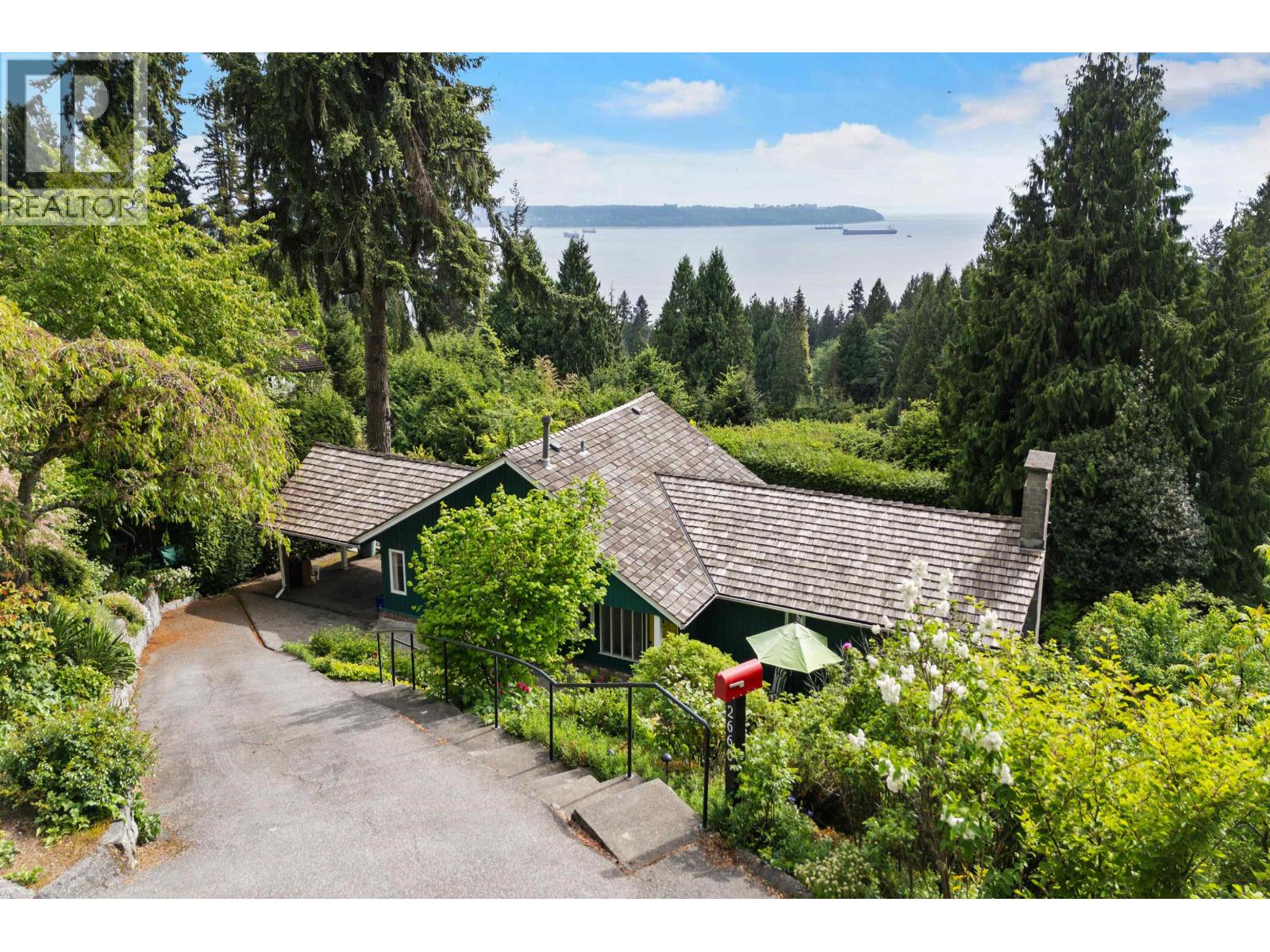 2660 Queens Avenue, West Vancouver, British Columbia  V7V 2Z1 - Photo 28 - R3139709