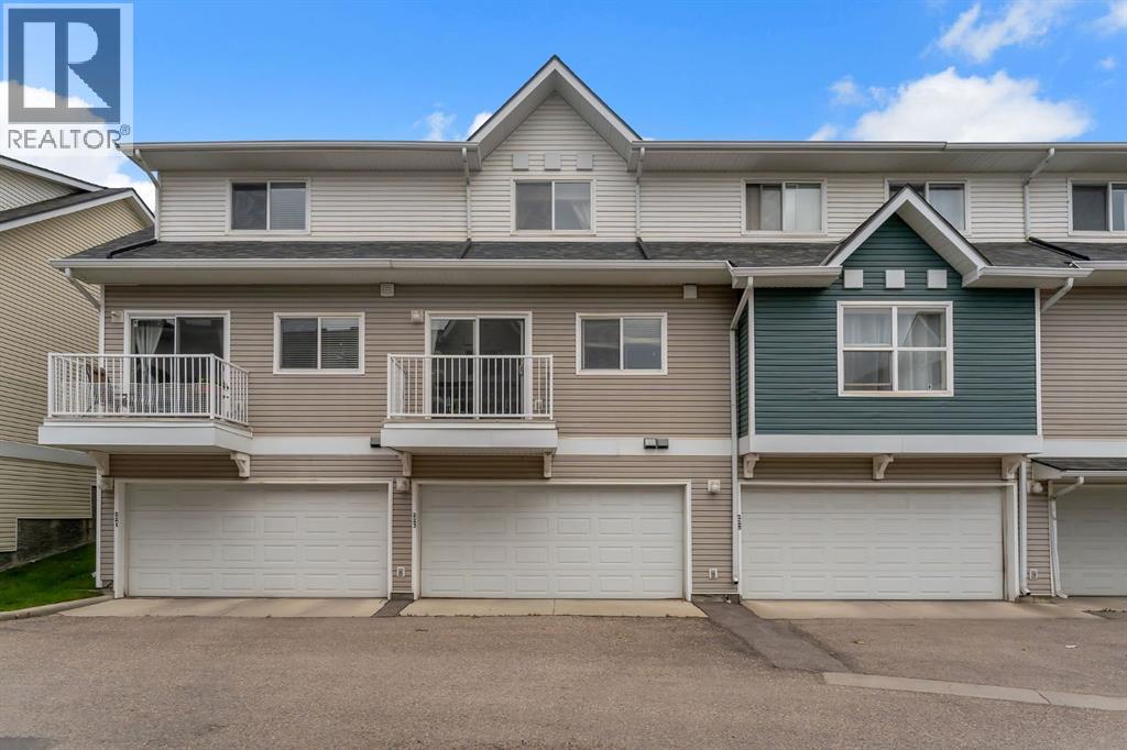 223 Mckenzie Towne Gate SE, Calgary, Alberta  T2Z 4G3 - Photo 6 - A2322615