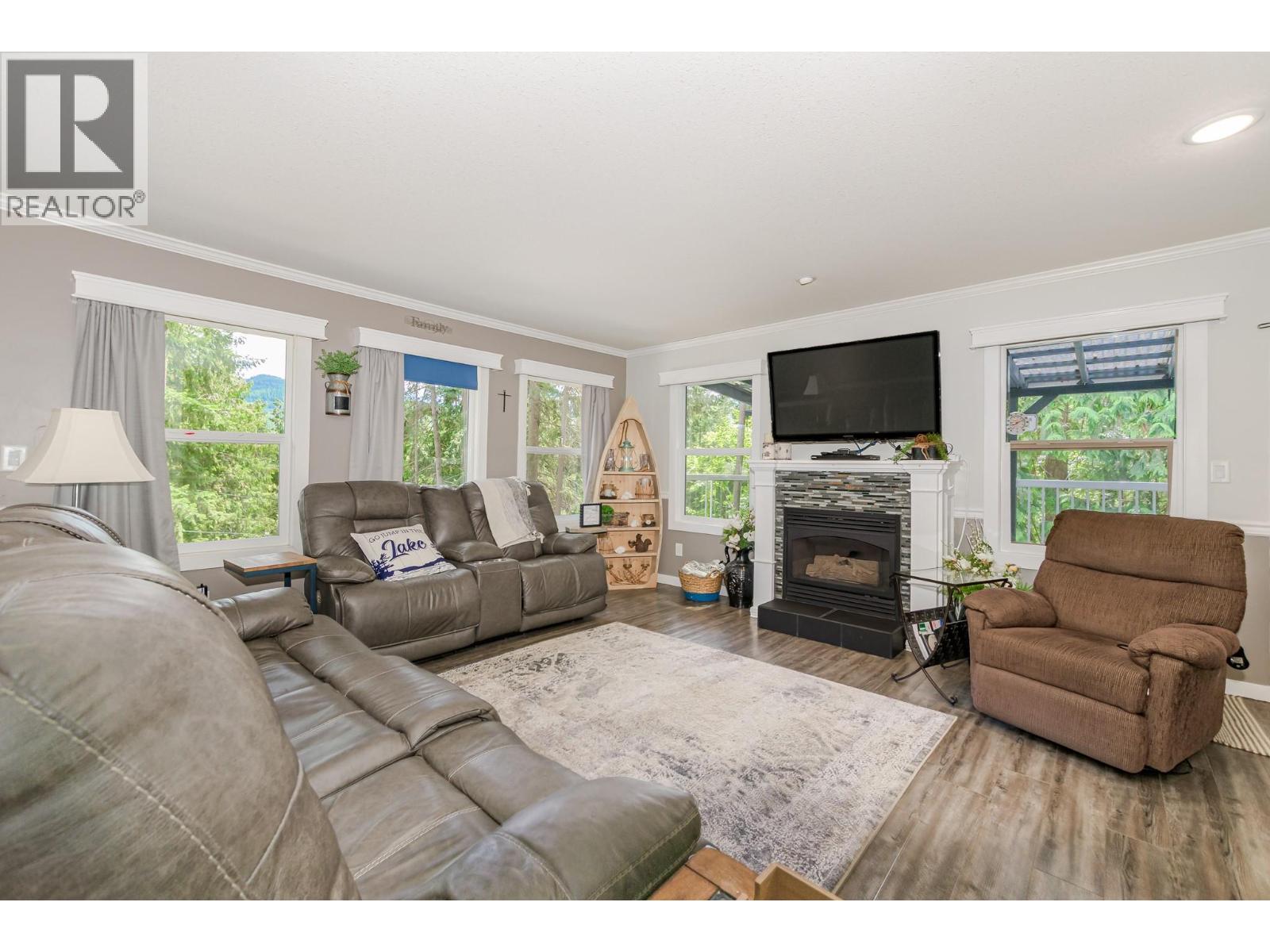 2476 Forest Drive, Blind Bay, British Columbia  V0E 1H2 - Photo 25 - 10391779