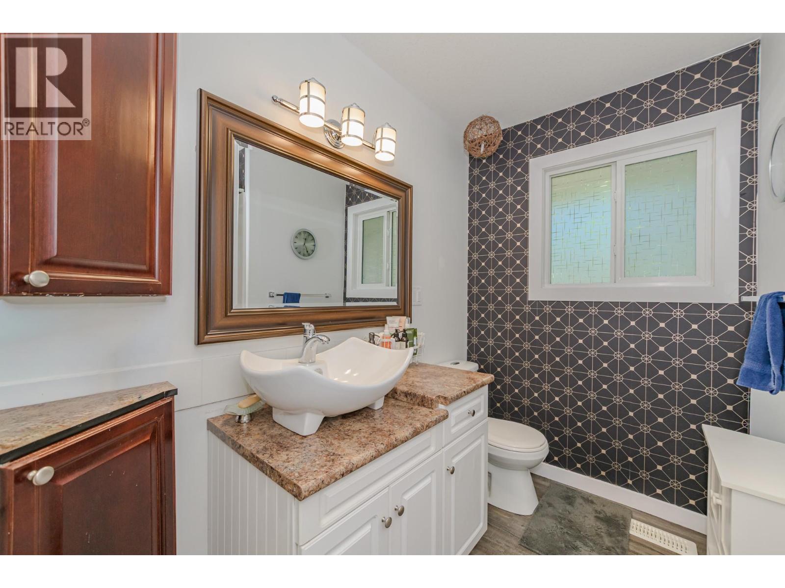 2476 Forest Drive, Blind Bay, British Columbia  V0E 1H2 - Photo 35 - 10391779