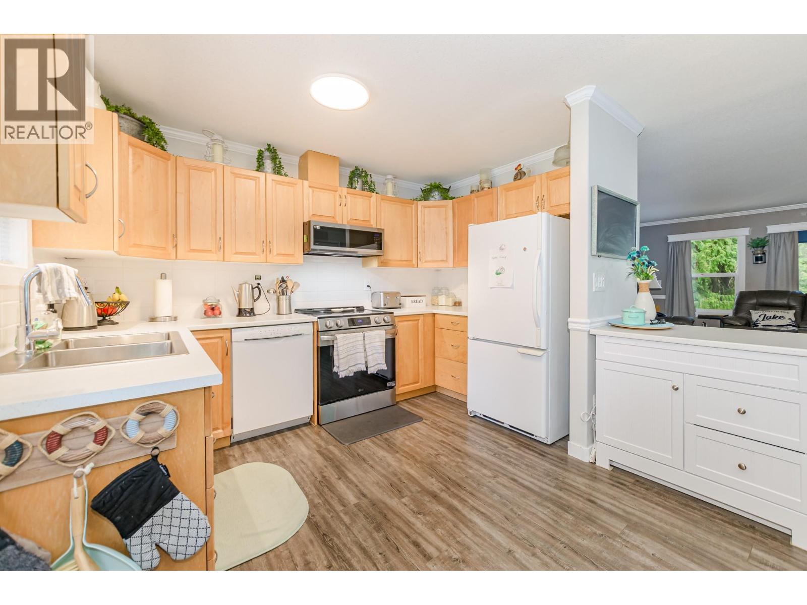2476 Forest Drive, Blind Bay, British Columbia  V0E 1H2 - Photo 19 - 10391779