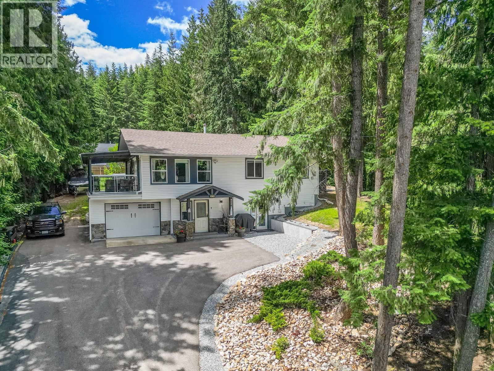 2476 Forest Drive, Blind Bay, British Columbia  V0E 1H2 - Photo 13 - 10391779