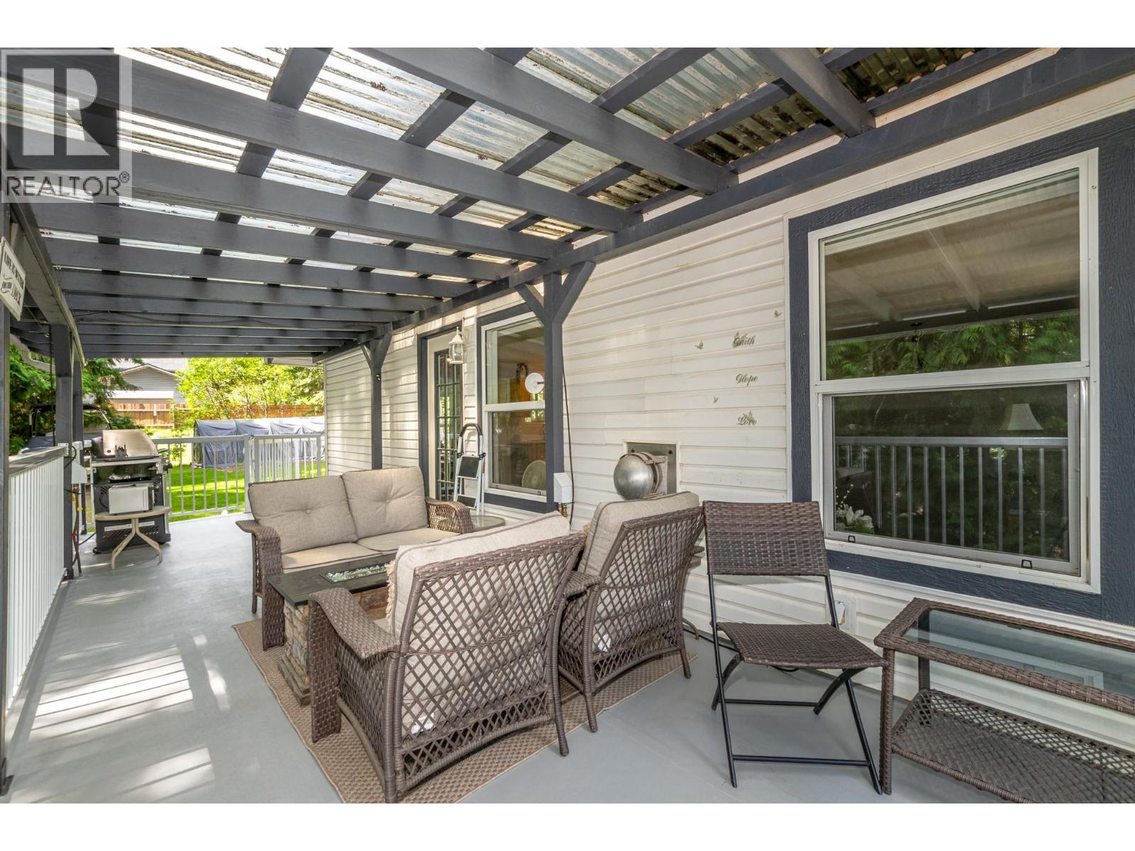 2476 Forest Drive, Blind Bay, British Columbia  V0E 1H2 - Photo 11 - 10391779