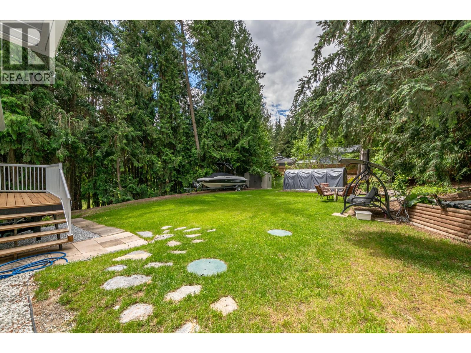 2476 Forest Drive, Blind Bay, British Columbia  V0E 1H2 - Photo 4 - 10391779