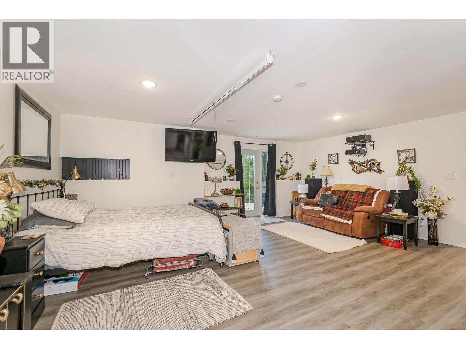 2476 Forest Drive, Blind Bay, British Columbia  V0E 1H2 - Photo 41 - 10391779