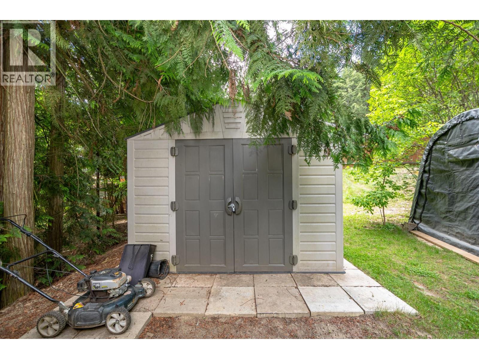 2476 Forest Drive, Blind Bay, British Columbia  V0E 1H2 - Photo 55 - 10391779