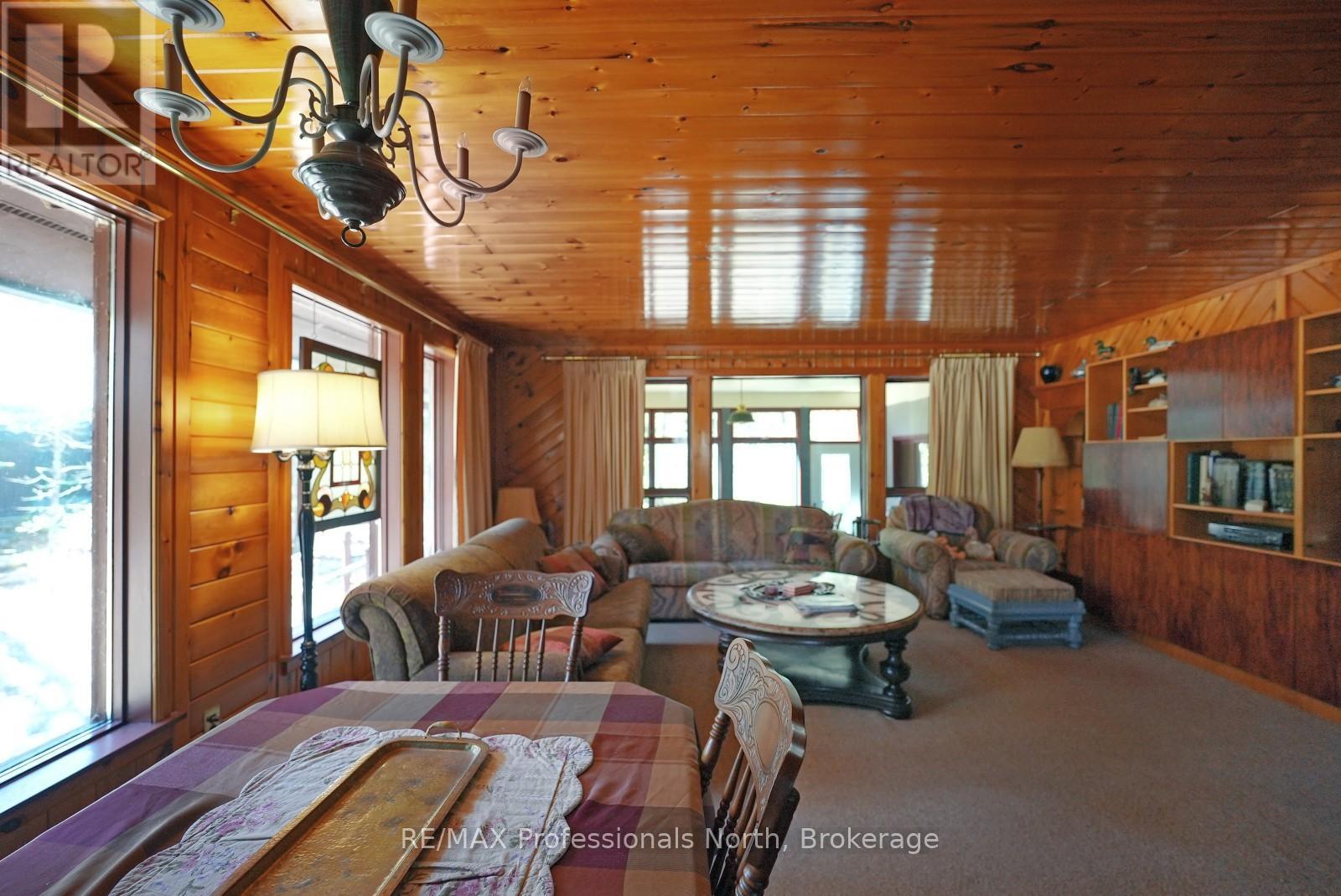 2397 Kashagawigamog Lake Road, Minden Hills, Ontario  K0M 2K0 - Photo 10 - X13494732