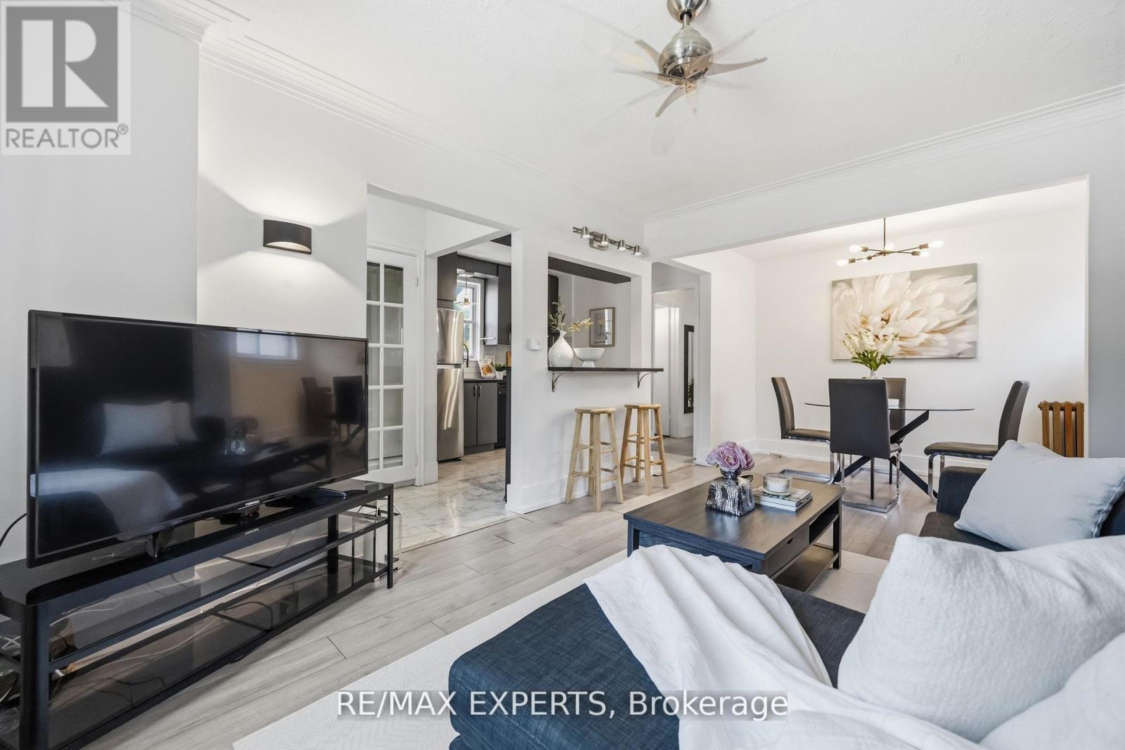 221 Clonmore Drive, Toronto, Ontario  M1N 1Y4 - Photo 5 - E13494762