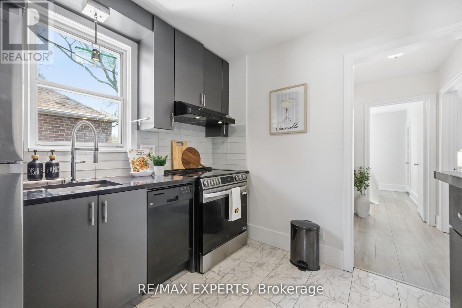 221 Clonmore Drive, Toronto, Ontario  M1N 1Y4 - Photo 9 - E13494762