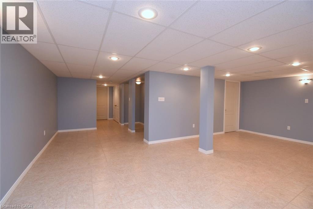 566 Southridge Drive Unit# 61, Hamilton, Ontario  L9C 7W5 - Photo 39 - 40837855