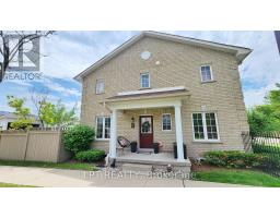 17 SILVER MAPLE CRESCENT, Barrie, Ontario