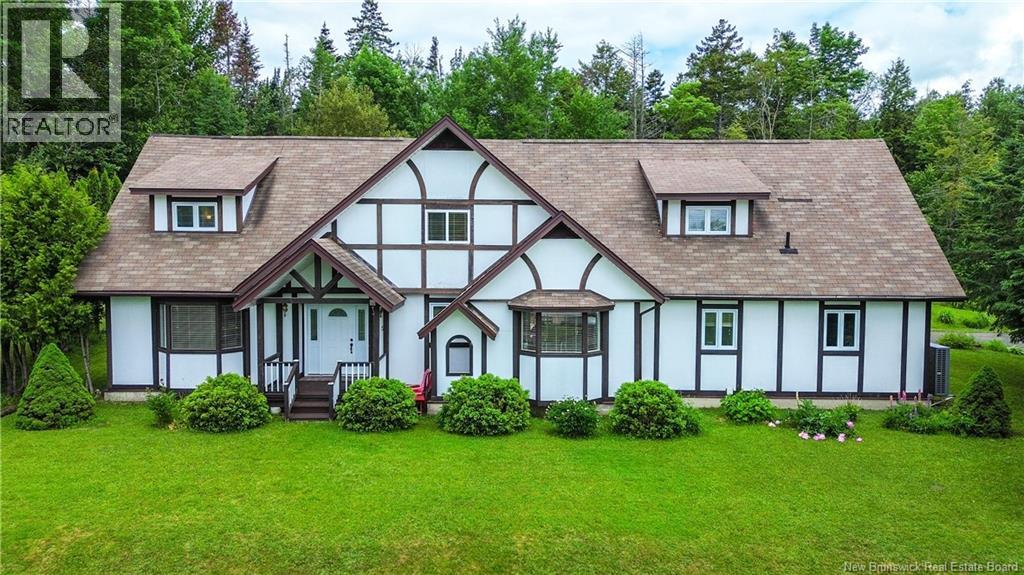 15 Doyle Street, Nackawic, New Brunswick