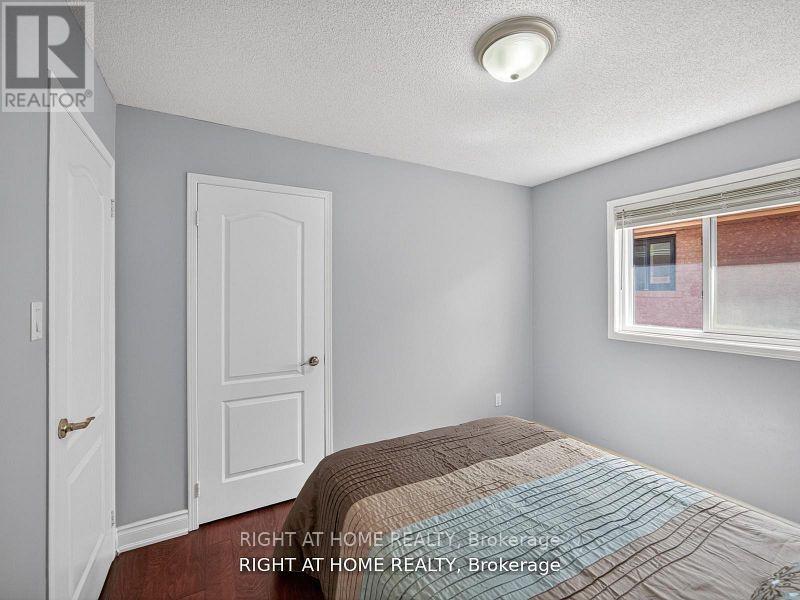 7068 Rosehurst Drive, Mississauga, Ontario  L5N 6Y8 - Photo 33 - W13494726