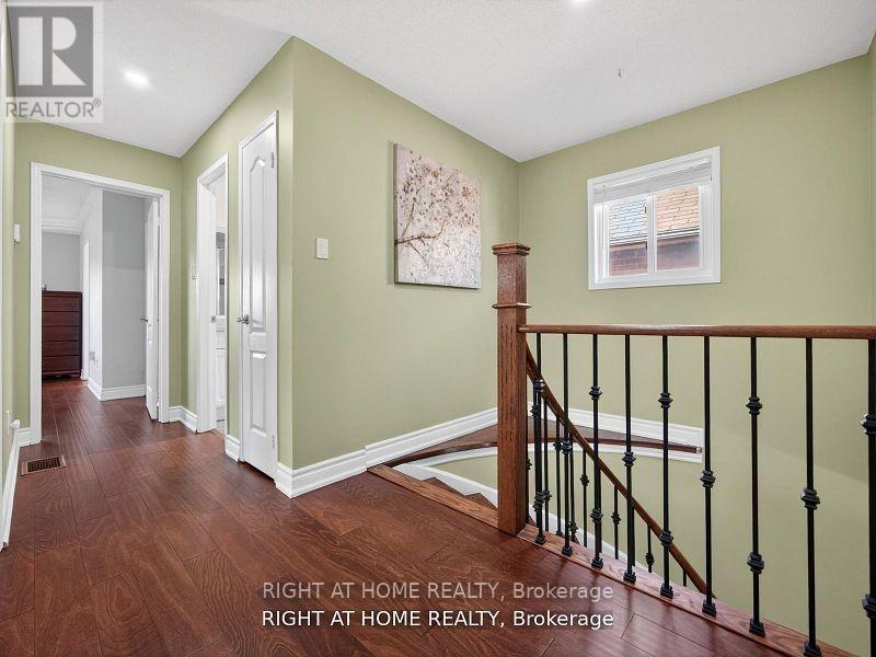 7068 Rosehurst Drive, Mississauga, Ontario  L5N 6Y8 - Photo 39 - W13494726