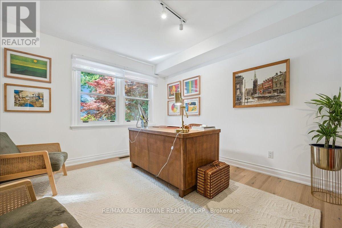 489 Rebecca Street, Oakville, Ontario  L6K 1K8 - Photo 18 - W13494740